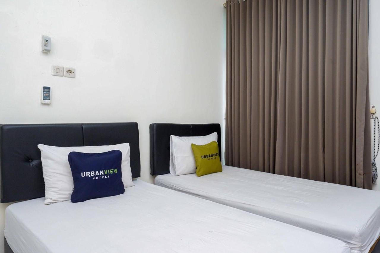 Oyo 3746 Double Tree Guesthouse Пурвокерто Экстерьер фото